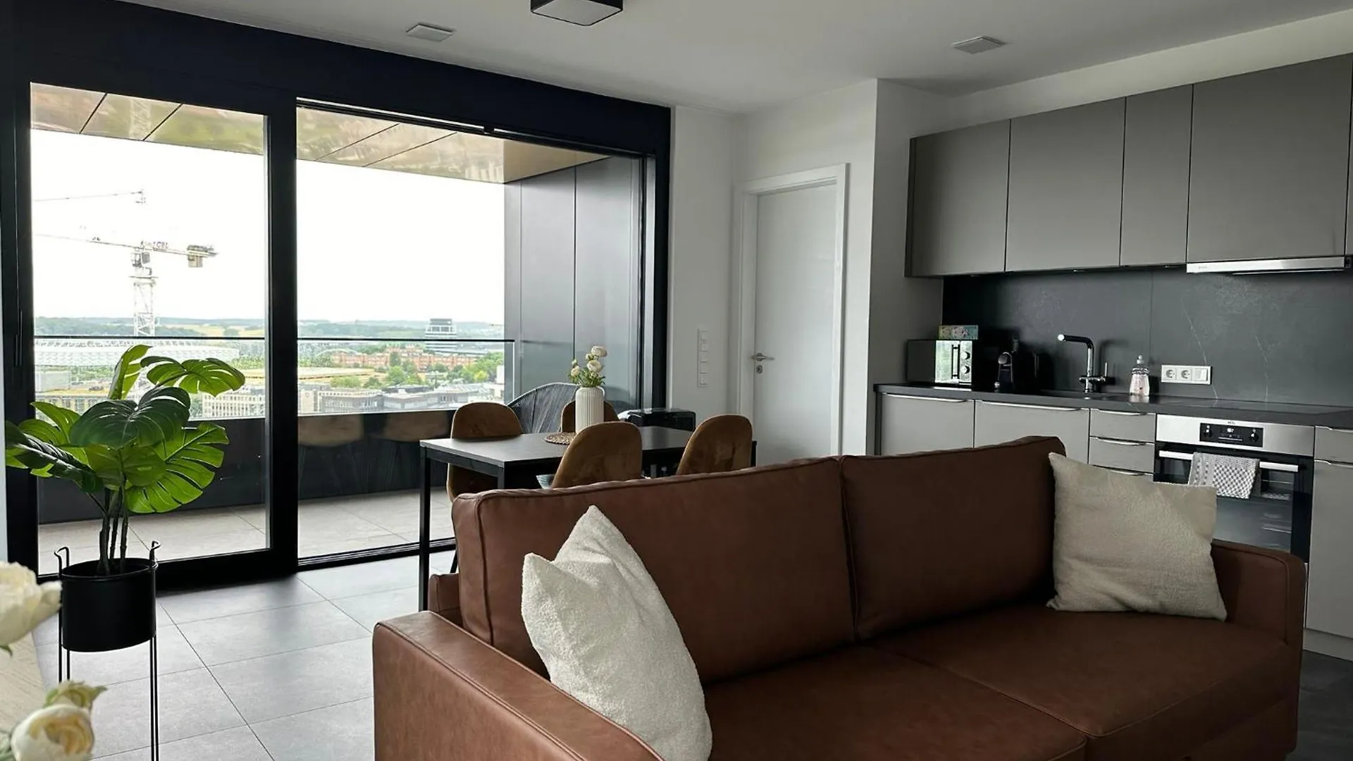 Appartement De Luxe 1 Chambre A Coucher, Centre Commercial, Piscine Et Fitness Люксембург